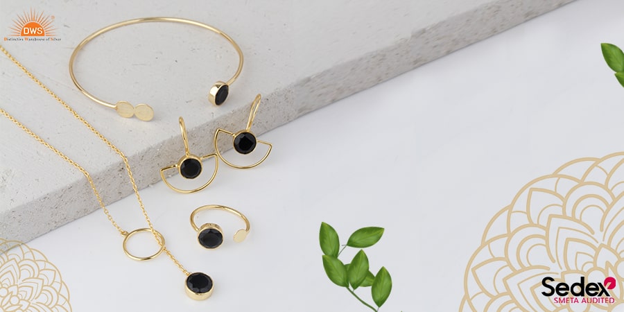 Stunning Gold Vermeil Jewelry Trends in 2025